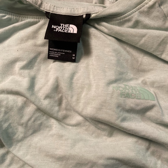 The North Face Women's Tie Knot on Back Short Sleeve Shirt Light Green Size M - Picture 4 of 4